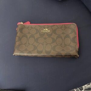 Coach Wristlet Clutch GUC